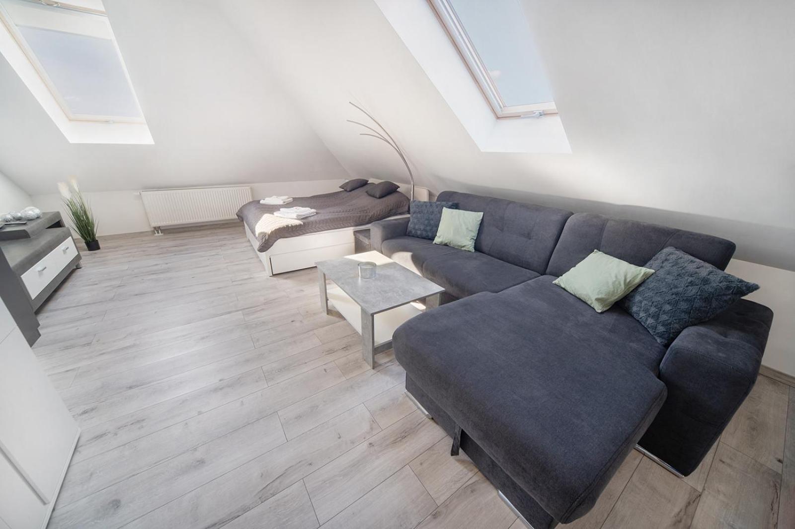 Agoston Apartman 1-2 - Lora,Marci เปตช์ ภายนอก รูปภาพ